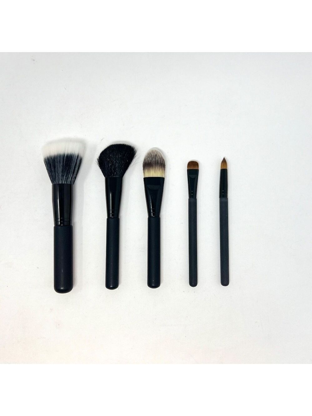 Face and Eye Makeup Brush Set & Carry Bag New in box - 5 brush Travel set NEW - Picture 2 of 2